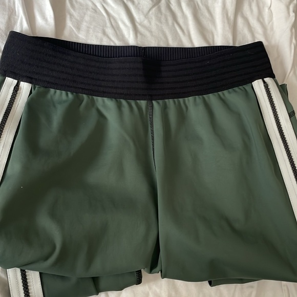 Athleta x Derek Lam 10C Military Fatigue Green zipper leggings pants - Medium - Picture 7 of 13
